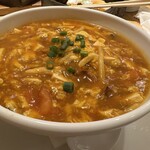 羽根餃子とフライパン中華 馬馬虎虎 - あっっつあつ