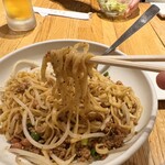 羽根餃子とフライパン中華 馬馬虎虎 - 麺リフト