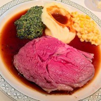 ロウリーズ・ザ・プライムリブ 大阪 - ローストビーフ　カリフォルニアカット