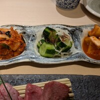 牛刺しと焼肉 仔虎 クリスロード店 - 