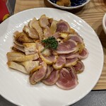 西邑かしわ専門店 - 鶏のたたき700円