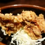 葱や平吉 - （2014/5月）定食は選べる小鉢がついています。これは唐揚げ。