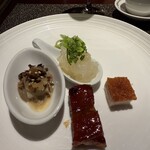 中国飯店 富麗華 - 前菜盛り合わせ　どれも美味しい