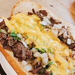 フーディカル ヒーローズ - ピーマンチーズステーキ　玉ねぎ増し