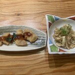 とんかつ かつまる - ちょい飲みセット\1,100の一口 ロースカツ（4個･とんかつソース）鶏皮もやしぽん酢