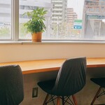 オーガニックカフェ・ラムノ - 店内　カウンター席