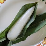 直中 仙太郎 - 求肥がとても美味しい粽(チマキ)です。