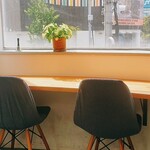 オーガニックカフェ・ラムノ - 店内　カウンター席