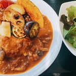 オーガニックカフェ・ラムノ - ミネラルチキンカレー(サラダ付き)