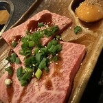 焼肉 すっきゃねん - 元ユッケ風炙りロース
