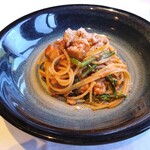 アマルフィイ ウノ - 大山鶏のトマトソースパスタ