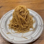 オリーブの丘 - 料理写真:『モンブラン』中にはアイスとプリン！！