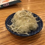 大衆食堂 てんぐ大ホール - シラスおろし¥150。ちなみに大根おろしだけなら¥30だよ。
