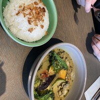 COLONIAL BEACH 横浜ハンマーヘッド - 