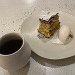 NALA - 挽きたて淹れ立てコーヒー・甘夏のミルフィーユ 作り立て牛乳アイス