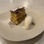 NALA - デザート②甘夏のミルフィーユ 作り立て牛乳アイス