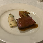 NALA - メイン肉料理　宮崎産黒毛和牛の薪焼き ふきのトマト煮込み、タケノコ添え