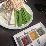 博多もつ鍋 やま中 - 