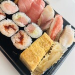 鮨の遊彩 - 大トロ細巻.筋子細巻.玉