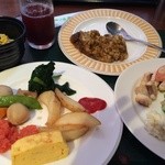 ポルトーネ - 朝食バイキングにもカレーが。