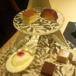 祇園 Abbesses - ミニャルディーズ