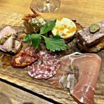 ビストロ料理とワインのお店 NicolaS - 前菜盛合せ小（950円）
