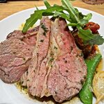 ビストロ料理とワインのお店 NicolaS - オーストラリア産仔羊のロースト（2900円）