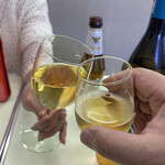 88 Asia - シンハーと白ワインで乾杯