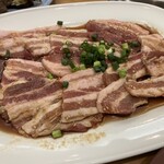 焼肉金金 - 厚切り豚バラ300g