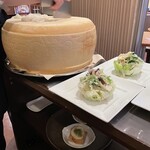 ビストロ ヒポポタマス - #シーザーサラダのチーズ