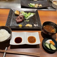 知喜多亭 和 - 