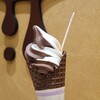 Hiroshima Chocolatory - ミックスソフト(税込473円)
                日世のソフトクリームの電灯オブジェがあったので業務用アイスクリームなのかな？
                「広島チョコラ」と同じ広島市内の砂谷牛乳を使ったソフトクリームだったらいいのにな