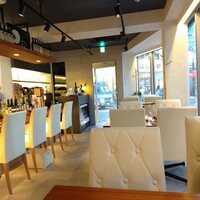 vino italiano zizi cucina - 居心地の良い店内