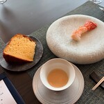 LAT.34°N by 蒼 - 長井さかな人長谷川さんより 赤座海老とビスク 自家製ブリオッシュ