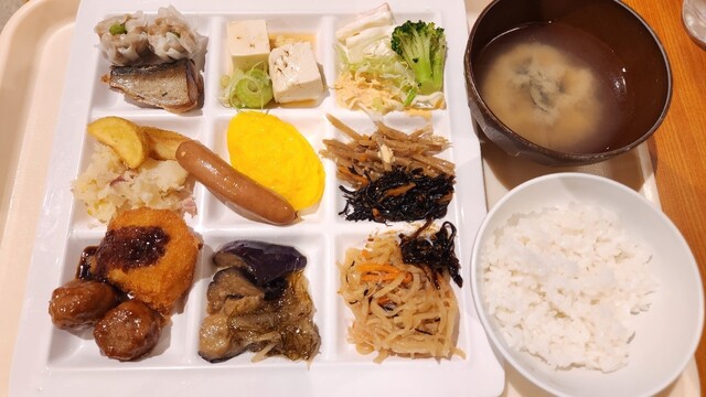 生ビだけでなく日本酒も飲み放題なんです : 湯の川観光ホテル祥苑