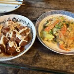 カフェアンドバー かふーし堂 - フーチャープルーとたこ焼き！美味しいです。