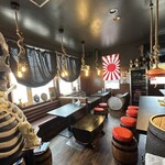 RAMEN HITONI YASASHIKU - 【店内】