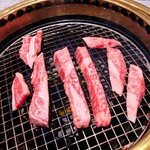 焼肉食べ放題 宝亭 - 近江牛ロース