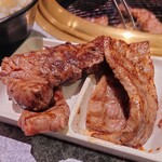 焼肉食べ放題 宝亭 - どんどん食べる(๑>؂<๑)