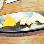 ミアスタンド - チーズ盛り合わせ