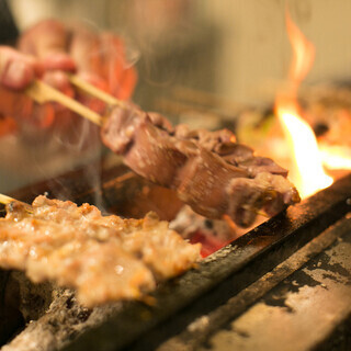 こだわりの名物「ふわとろ白レバー」1本190円！