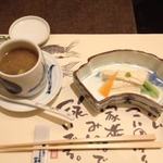 Ume No Hana - 茶碗蒸しごぼうあん掛け
                        たぐり湯葉のお造り