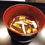 よし町 - 天然バカマツタケのお吸い物