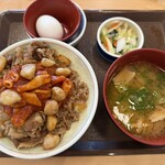 すき家 - 料理写真:にんにくナポリタン牛丼中盛&豚汁3点セット