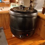 サンティ - カウンター 本日のスープ スパイシーコンソメスープ (セルフサービス)