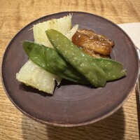 水剌間 恵比寿本店 - お通し？酸っぱいゴボウが美味しかった^_^