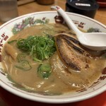 天下一品 - 炙り豚トロ麺¥1,200