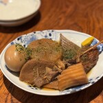 お食事処源氏 - 静岡おでん盛合わせ　728円