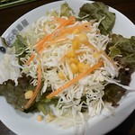 ヤサイサラダ　185円