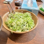 牧のうどん 新宮店 - ネギ入れ放題